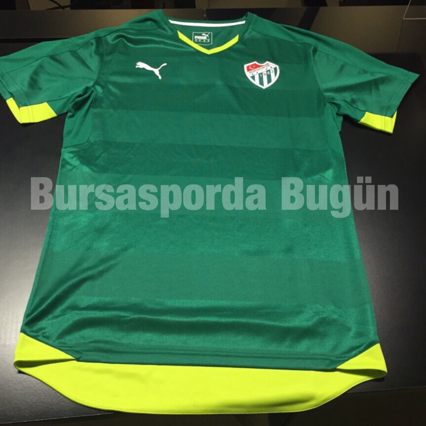 bursaspor-un-2015-2016-sezonunda-giyecegi-yeni-sezon-formalari-ilk-kez-bursasporda-bugun-de_4.jpg